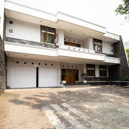 Koolkost Near Padjadjaran University - Minimum Stay 6 Nights Бандунг Екстер'єр фото