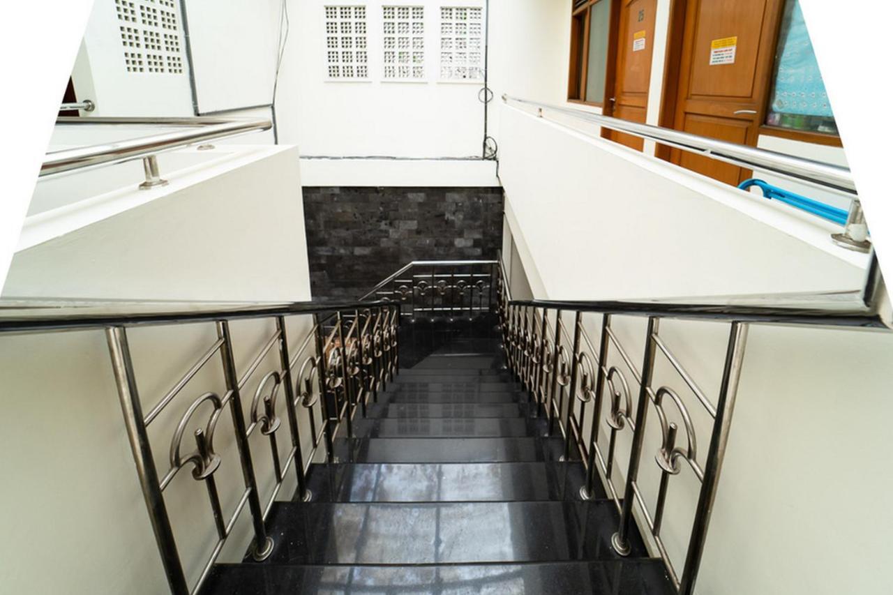 Koolkost Near Padjadjaran University - Minimum Stay 6 Nights Бандунг Екстер'єр фото